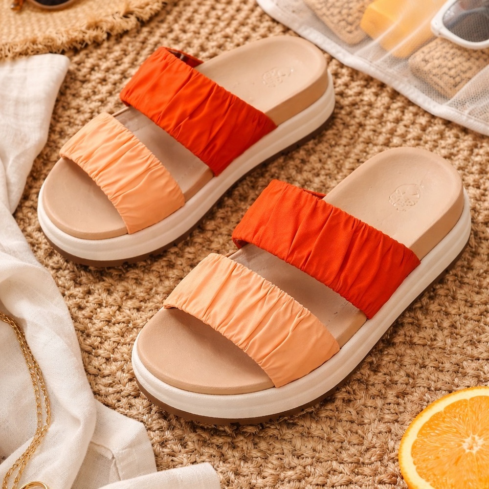 Sorel Women’s Sport Sandals Slides Orange Ruched Lug Sole Size 8 resortwear - Picture 2 of 9